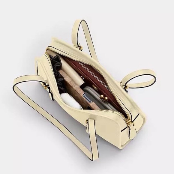 Coach Swing Zip Bag Full Size in Brass/Moonlight Glovetanned Leather NWT - Picture 13 of 16